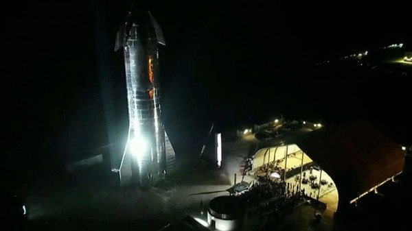 Elon Musk unveils new SpaceX rocket Starship for private-round trips to moon and Mars
Elon Musk unveils new SpaceX rocket Starship for private-round trips to moon and Mars