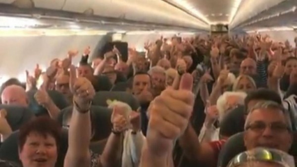 
Holidaymakers thrown out of hotels after Thomas Cook collapse
