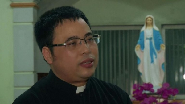 Container deaths: Families say three lorries carrying more than 100 people were travelling to UK
Container deaths: Families say three lorries carrying more than 100 people were travelling to UK