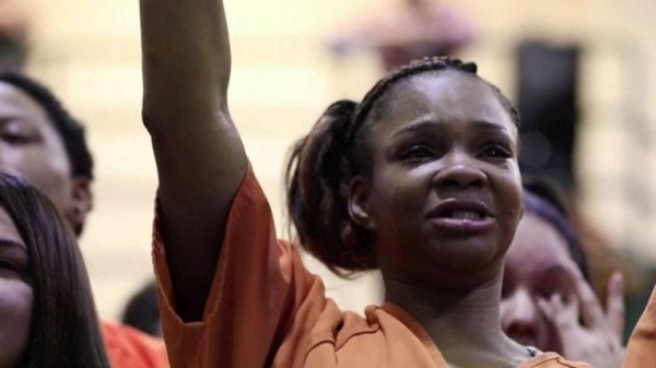 Kanye West performs songs from Jesus Is King for tearful prison inmates
Kanye West performs songs from Jesus Is King for tearful prison inmates