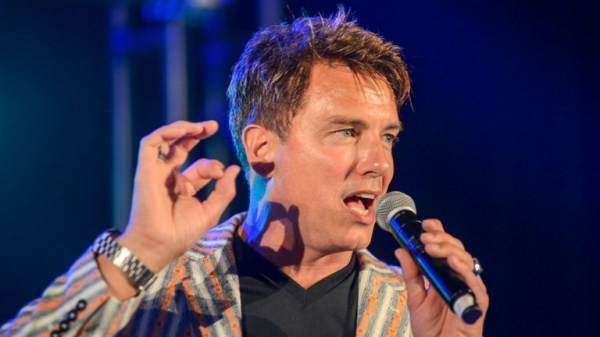 John Barrowman rushed to hospital with severe neck injury
John Barrowman rushed to hospital with severe neck injury