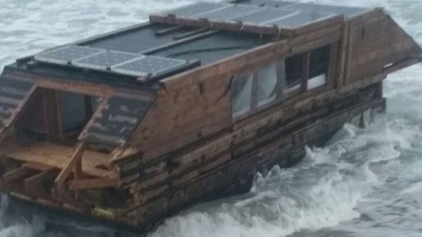 Mystery of empty boat washed ashore in Ireland solved
Mystery of empty boat washed ashore in Ireland solved