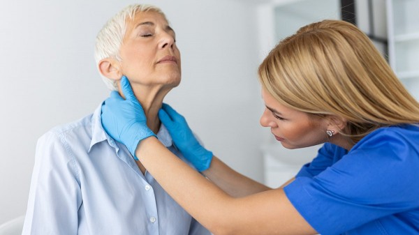 Men's brains shrink faster than women's; researchers explore Alzheimer's connection Men's brains shrink faster than women's; researchers explore Alzheimer's connection