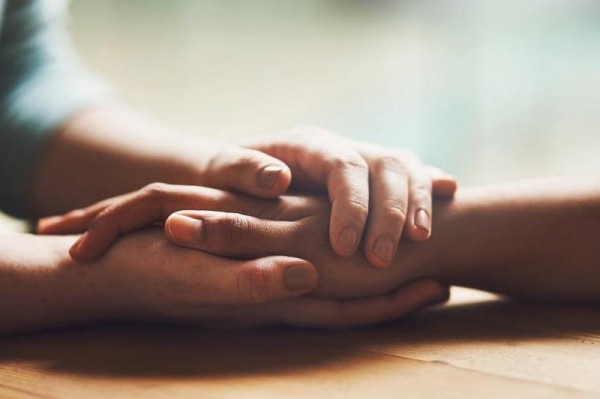 Friendship, helping people boosts happiness for older adults Friendship, helping people boosts happiness for older adults