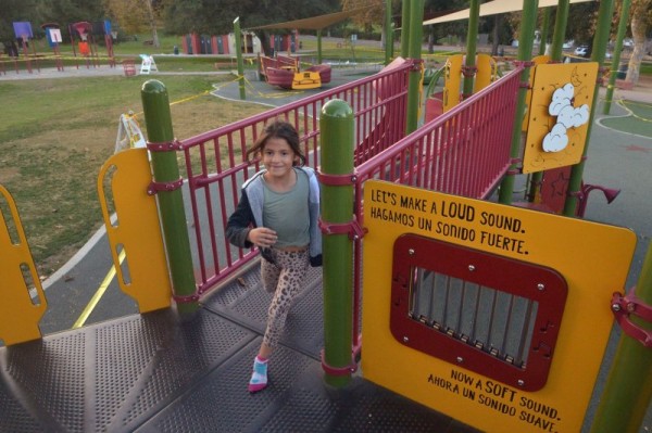 Poll finds 1 in 10 American kids rarely play outside Poll finds 1 in 10 American kids rarely play outside