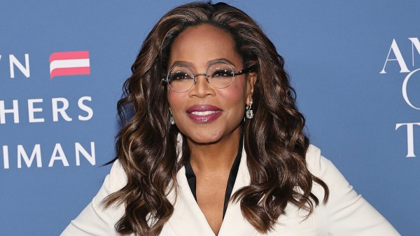 Relationship coach blames Oprah for pushing family estrangement 'for decades'